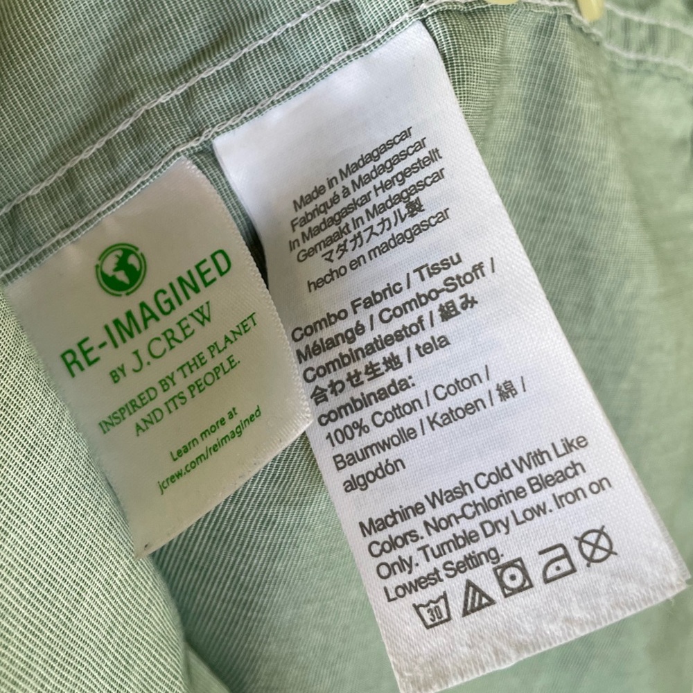 J. Crew Secret Wash Shirting Long Sleeve Button Down in Classic Fit - Picture 4 of 8